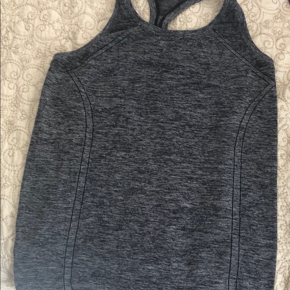 Women’s NB workout Tank Top - Picture 5 of 5